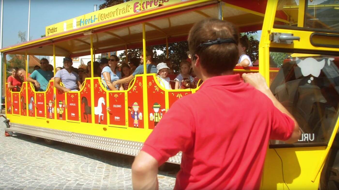 Herbi-Truck-Familienausflüge Familienurlaub-Reiturlaub-Pichler